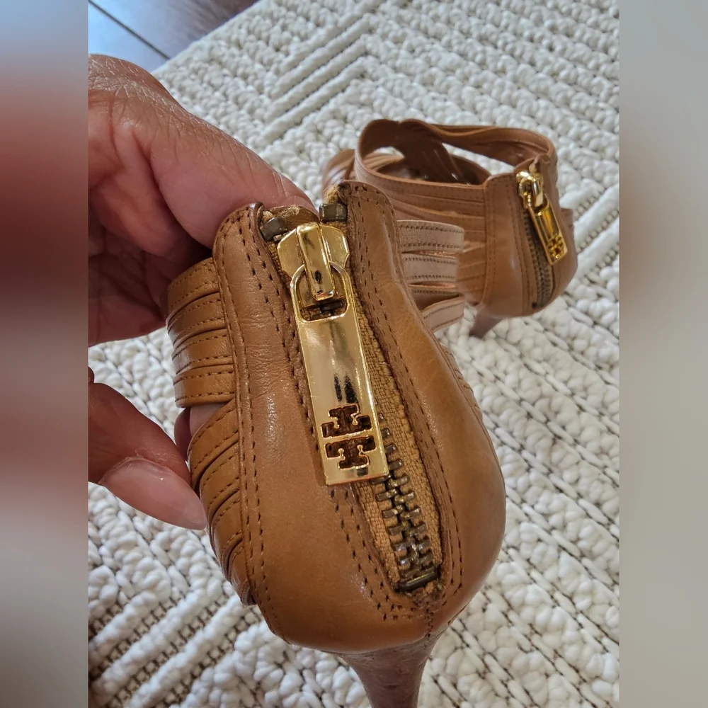 TORY BURCH LIV CAMEL BROWN TAN STRAPPY HEELS SZ 7.5